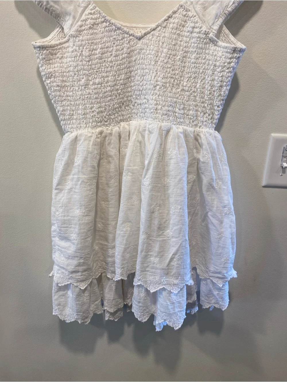 American Eagle Short Embroidered Honeycomb Dress Puff Sleeves sz medium smocked
